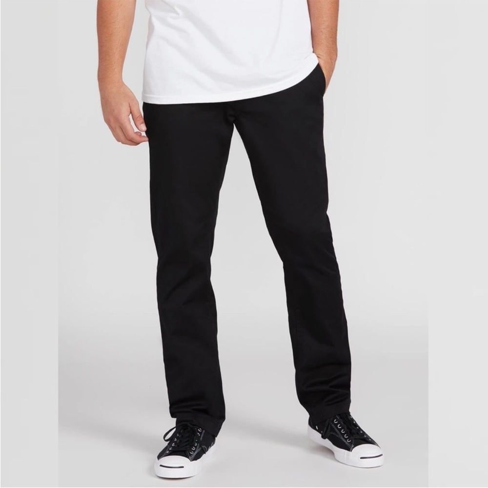 VOLCOM FRICKIN MODERN STRETCH PANTS Men’s 33 x 30 Tailored Flat Front Chinos